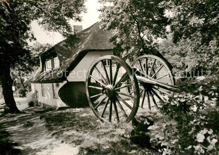 Goehren Ruegen Heimatmuseum Wagenrad