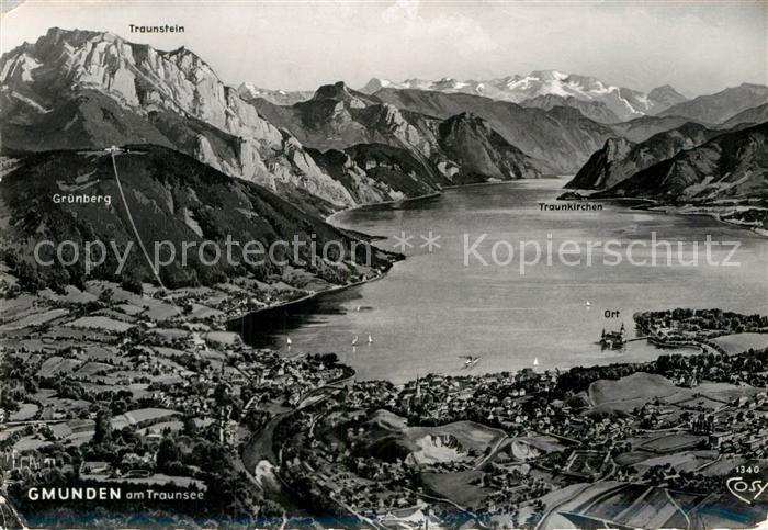 Gmunden Salzkammergut Panorama Traunsee Alpen aus der Vogelperspektive