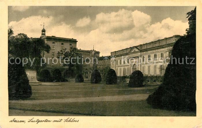 Dessau-Rosslau Lustgarten mit Schloss