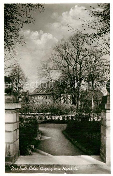 Neustadt Orla Eingang zum Ehrenhain