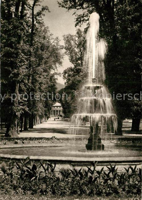 Bad Pyrmont Kurpark Fontaene in der Hauptallee