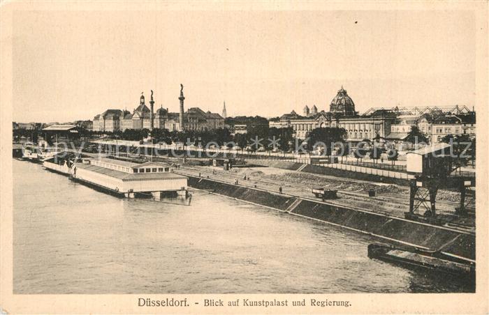Duesseldorf Kunstpalast und Regierung