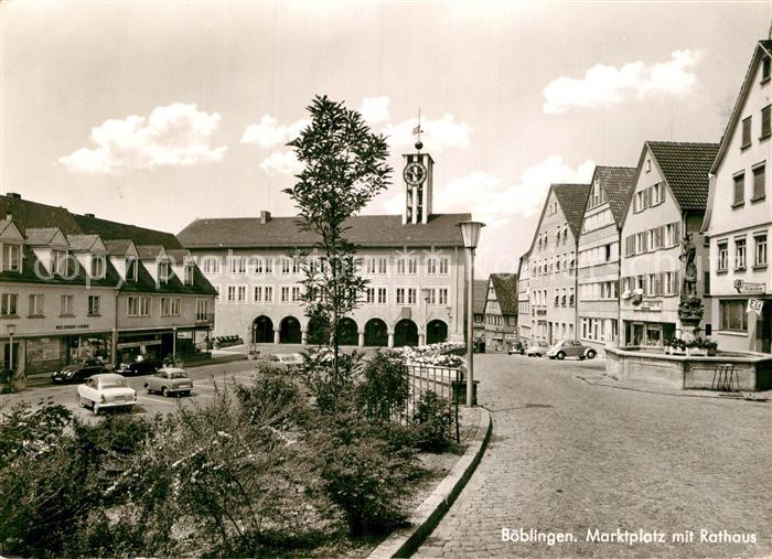 Boeblingen Marktplatz mit Rathaus Brunnen