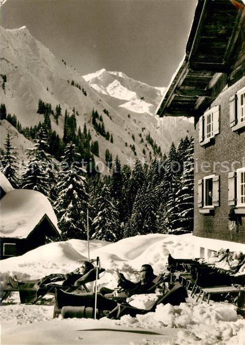 Baad Mittelberg Kleinwalsertal Starzelhaus mit Unspitz und Hochstarzel