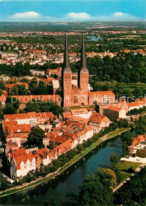 Luebeck Fliegeraufnahme Kirchenpartie