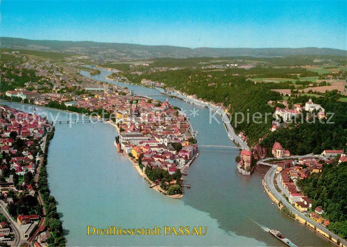 Passau Fliegeraufnahme Dreifluessestadt Inn Donau Ilz