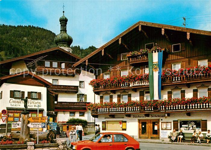 Reit Winkl Partie am Rathaus Baeckerei Brunnen