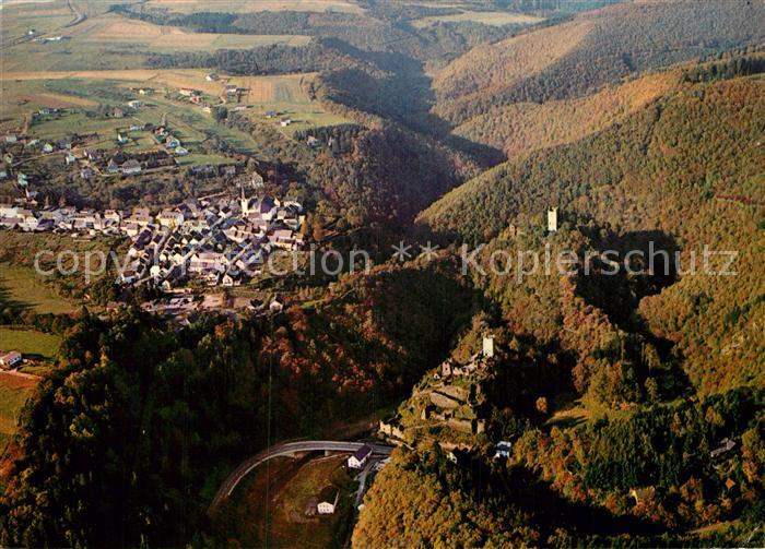 Manderscheid Eifel Fliegeraufnahme mit Ober und Niederburg am Liesertal