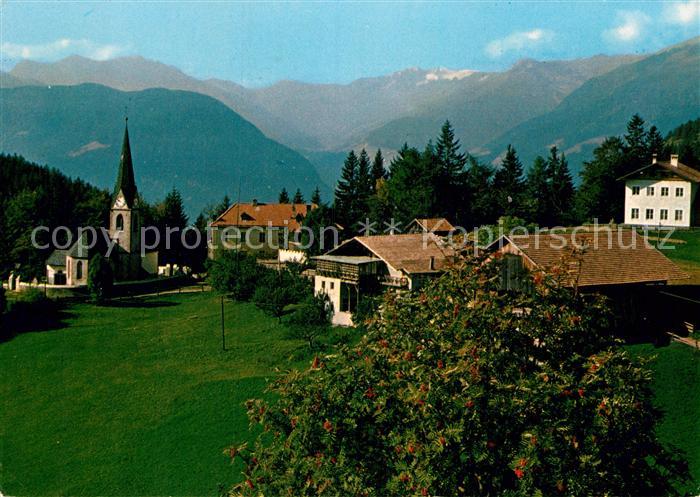Hafling Teilansicht mit Kirche