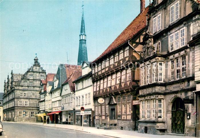 Hameln Weser Osterstrasse mit Museum und Hochzeitshaus