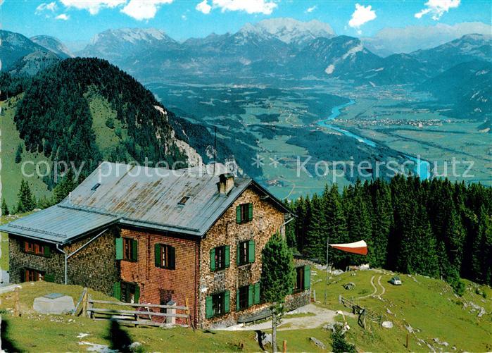 Bayreutherhuette im Unterinntal mit Kaisergebirge