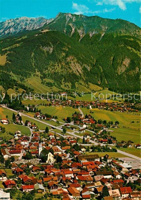 Hindelang Fliegeraufnahme mit Kuehgundkopf und Iseler