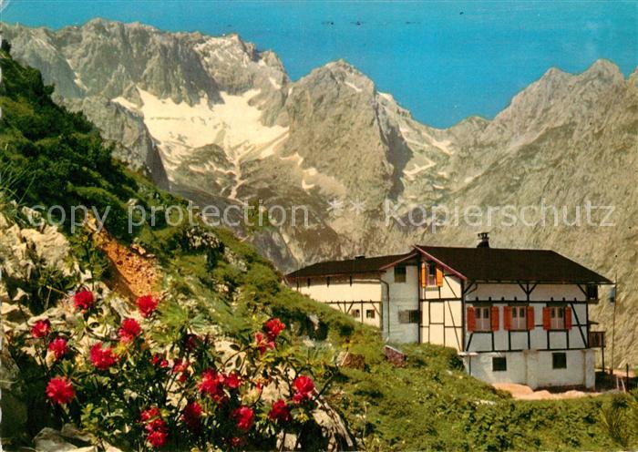 Hoellental Wetterstein Knappenhaeuser mit Zugspitze Hoellentalferner und Riffels