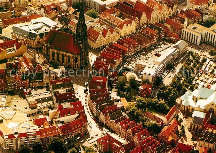 Muenster Westfalen Stadtzentrum St Lambertikirche und Prinzipalmarkt Fliegeraufn