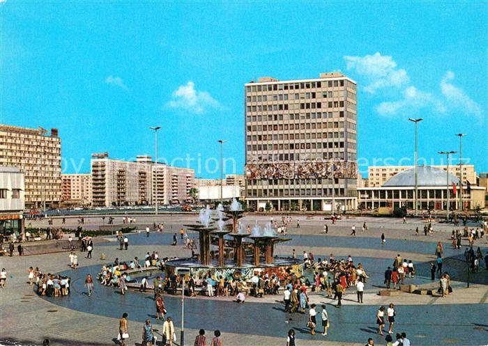 BERLIN  CITY Alexanderlatz mit Haus zum Lehrer und Kongresshalle