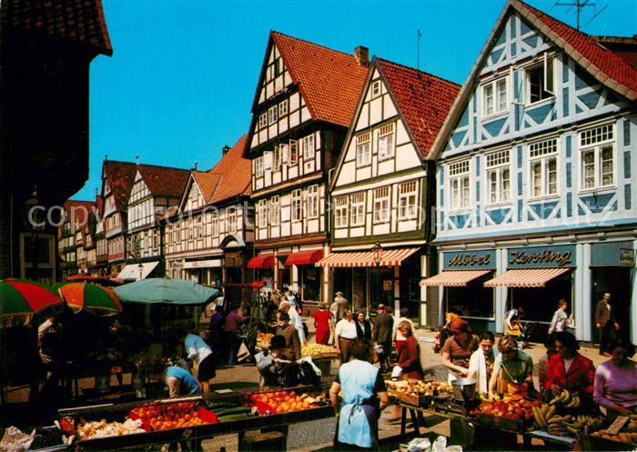 Celle Niedersachsen Fussgaengerviertel mit Markt
