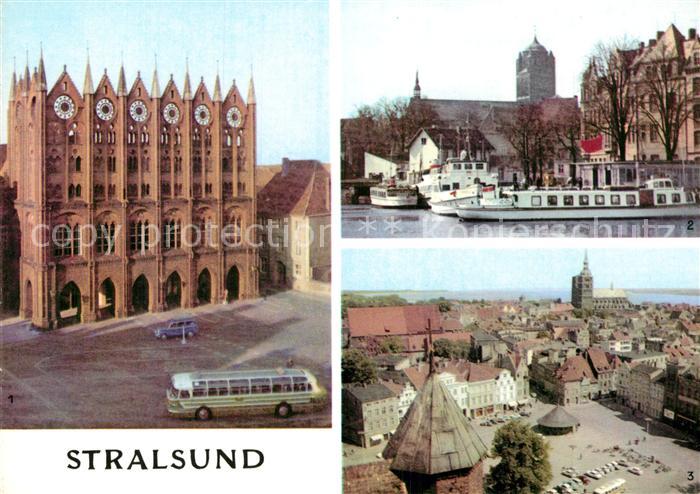 Stralsund Mecklenburg Vorpommern Rathaus Dampferanlegestelle Weisse Flotte