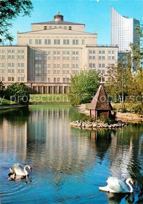 LEIPZIG Sachsen Schwanenteich mit Oper