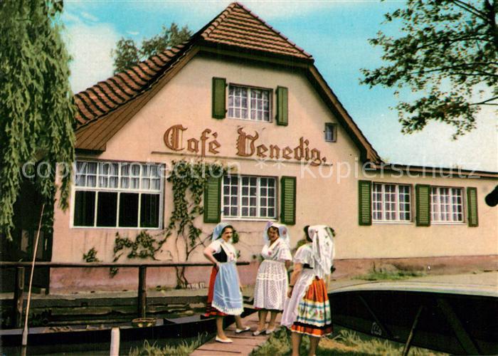 Spreewald Cafe Venedig Trachtenmaedchen