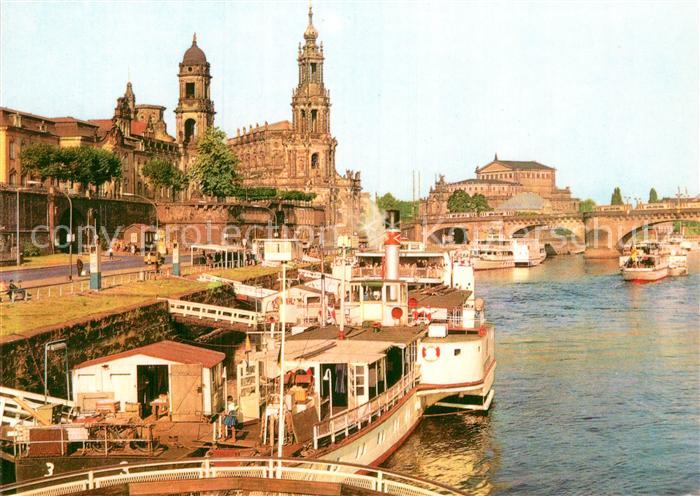 DRESDEN Elbe Dampferanlegestelle Bruehlsche Terrasse