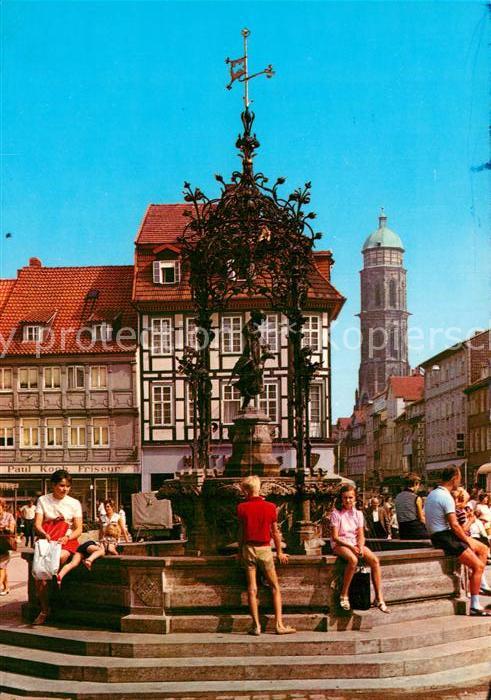 Goettingen Niedersachsen Marktbrunnen mit dem Gaenseliesel