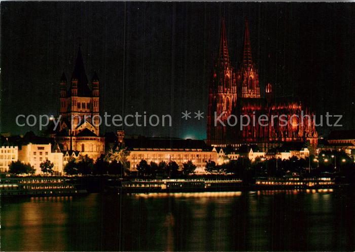 Koeln Rhein Dom Gross Sankt Martin bei Nacht