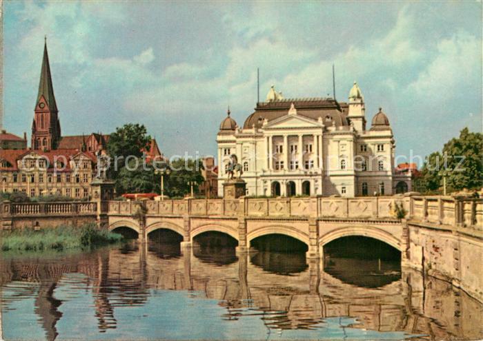 Schwerin Mecklenburg Staatstheater Dom