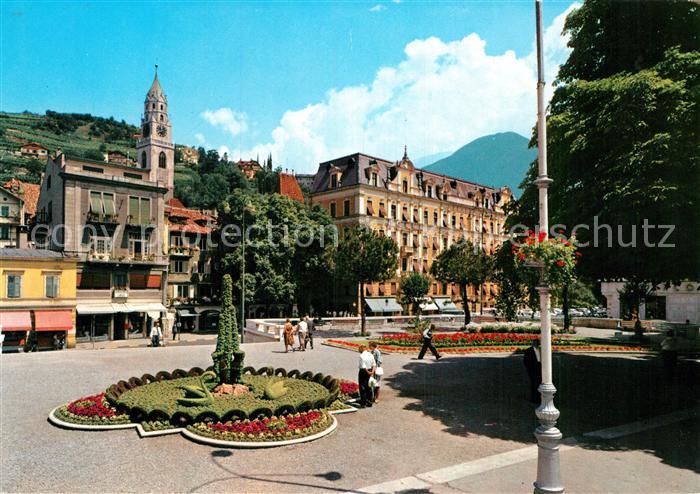 Meran Merano Promenade mit Pfarrturm