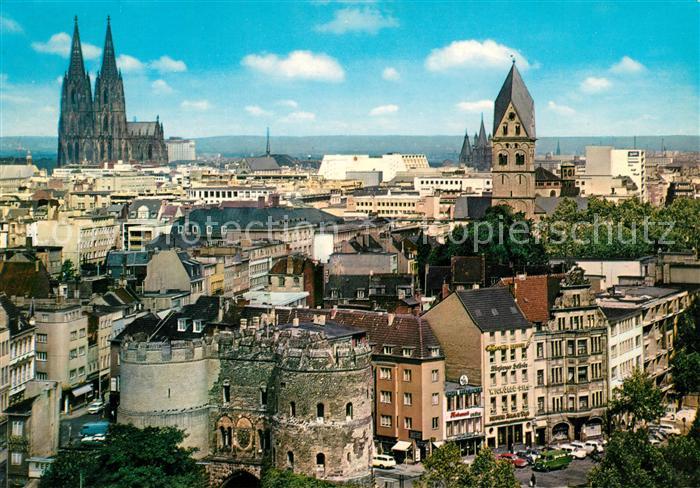 Koeln Rhein Blick auf City und Dom