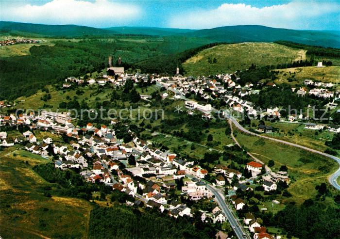 Oberreifenberg Fliegeraufnahme mit Niederreifenberg im Hochtaunus