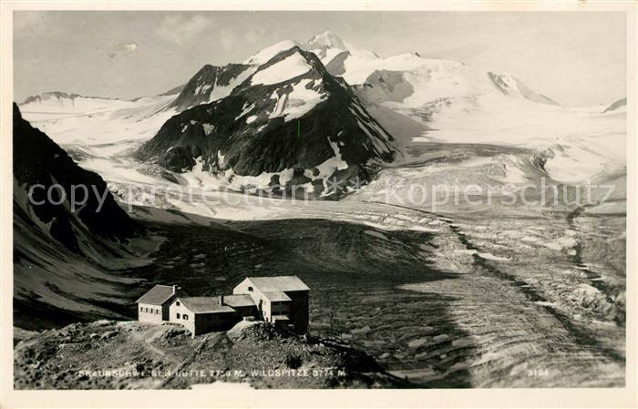 Braunschweigerhuette mit Wildspitze Fliegeraufnahme