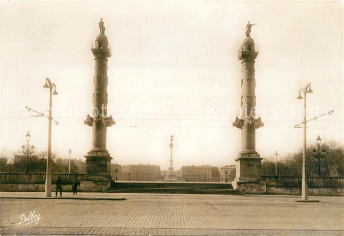 Bordeaux Colonnes Rostrales et Colonne des Girondins