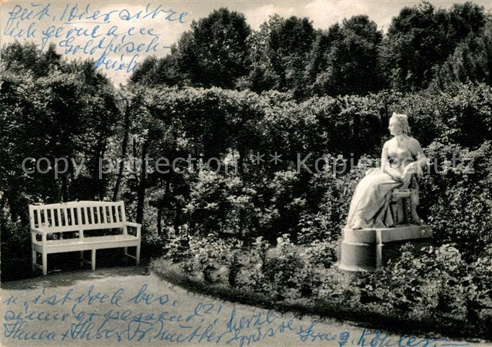 Bad Pyrmont Koenigin Luise Denkmal im Kurpark
