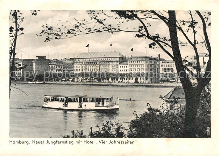 Hamburg Neuer Jungfernstieg mit Hotel Vier Jahreszeiten