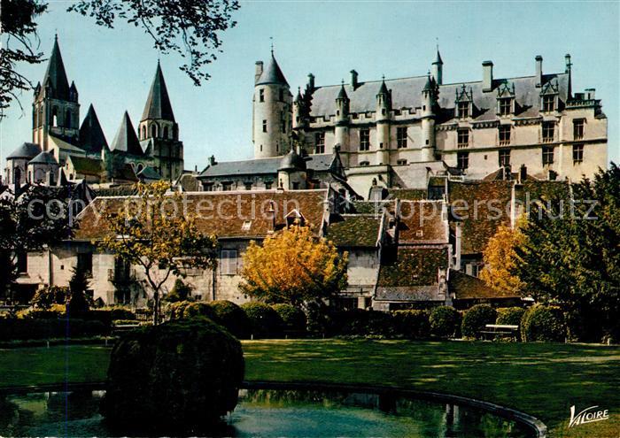 Loches Indre et Loire Eglise Saint Ours et les Logis Royaux du chateau