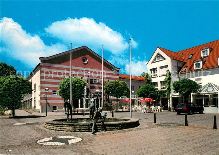 Pluederhausen Stauferhalle Marktplatz