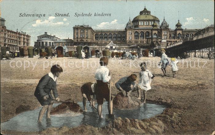 Scheveningen Strand Spelende kinderen