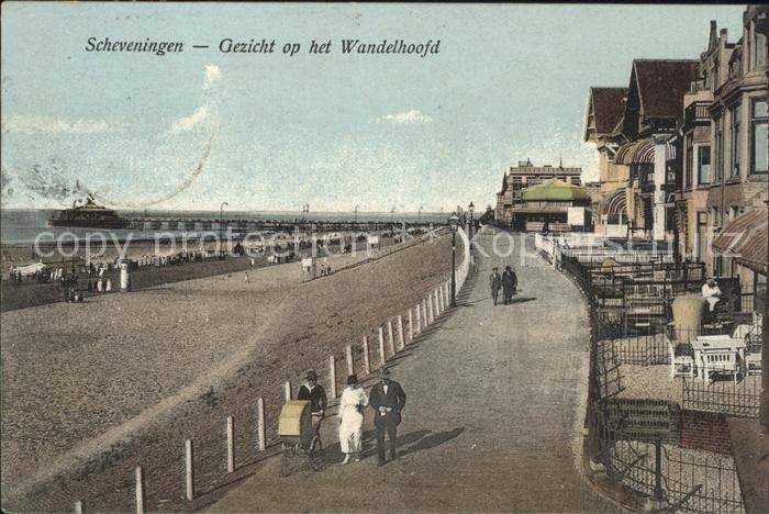 Scheveningen Gezicht op het Wandelhoofd