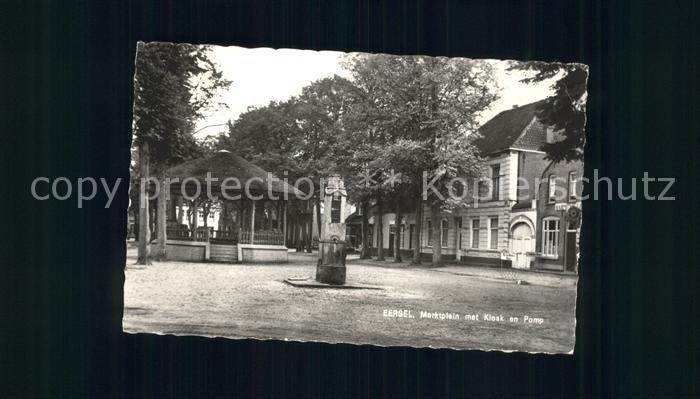Eersel Marktplein met Kiosk en Pomp