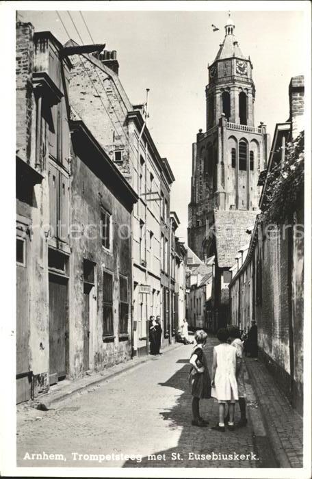Arnhem Trompetsteeg met St Eusebiuskerk