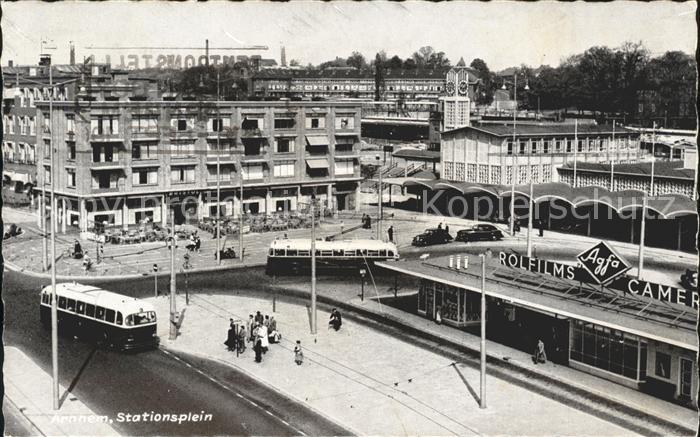 Arnhem Stationsplein Bahnhofsplatz Bus