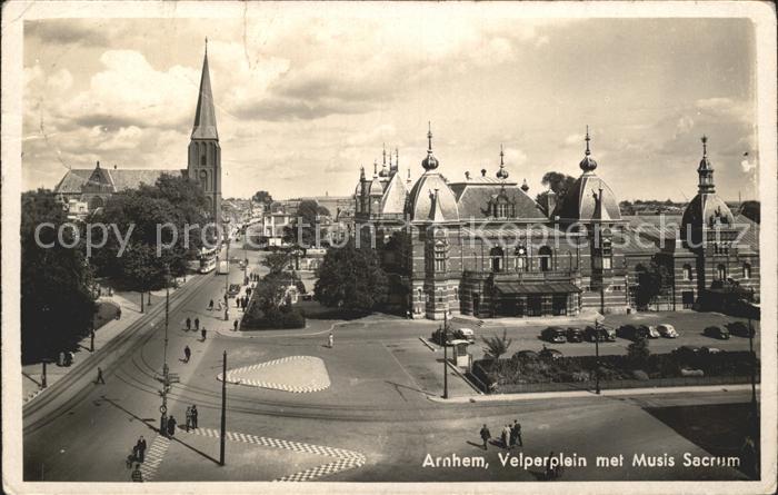 Arnhem Velperplein met Musis Sacrum