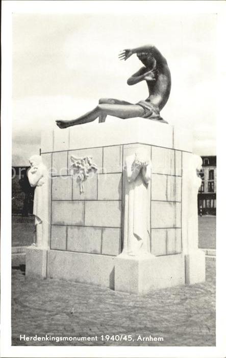 Arnhem Herdenkingsmonument Denkmal