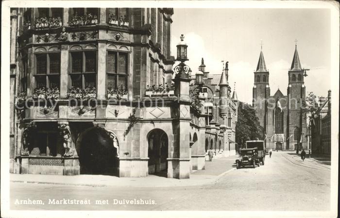 Arnhem Marktstraat met Duivelshuis