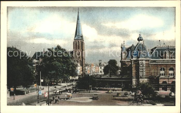Arnhem Velperplein met Musis Sacrum Kerk