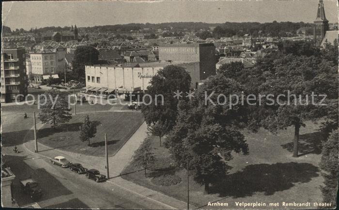 Arnhem Velperplein met Rembrandt Theater