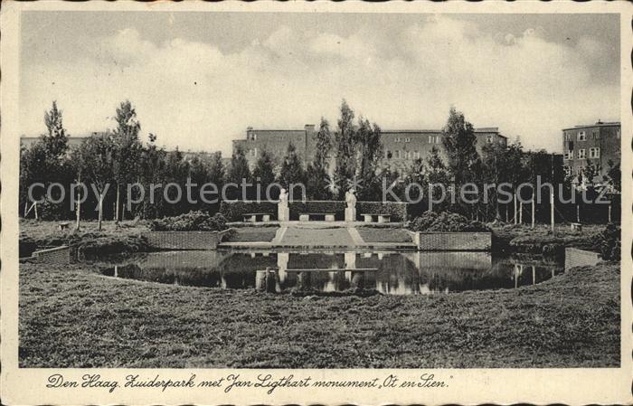 Den Haag Zuiderpark met Jan Ligthart Monument Ot en Sien