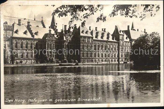 Den Haag Hofvijver met Gebouwen Binnenhof