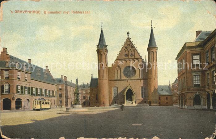 Den Haag Binnenhof met Ridderzaal Strassenbahn