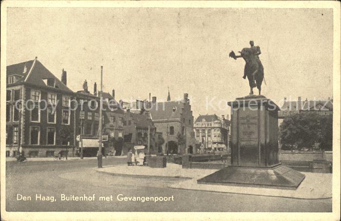 Den Haag Buitenhof met Gevangenpoort Standbeeld Willem II Denkmal
